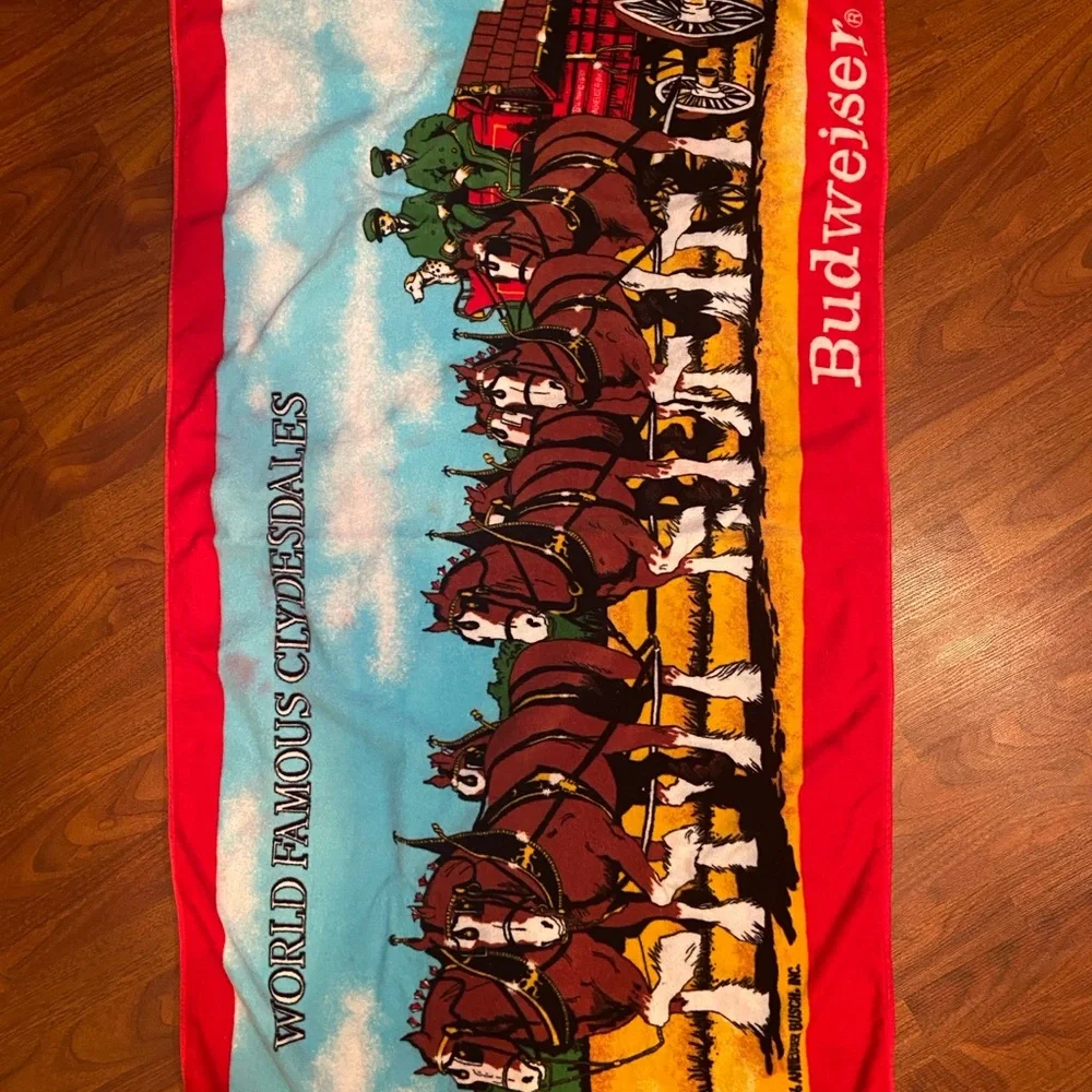 Briggs New York Red and Blue Clydesdales Towel